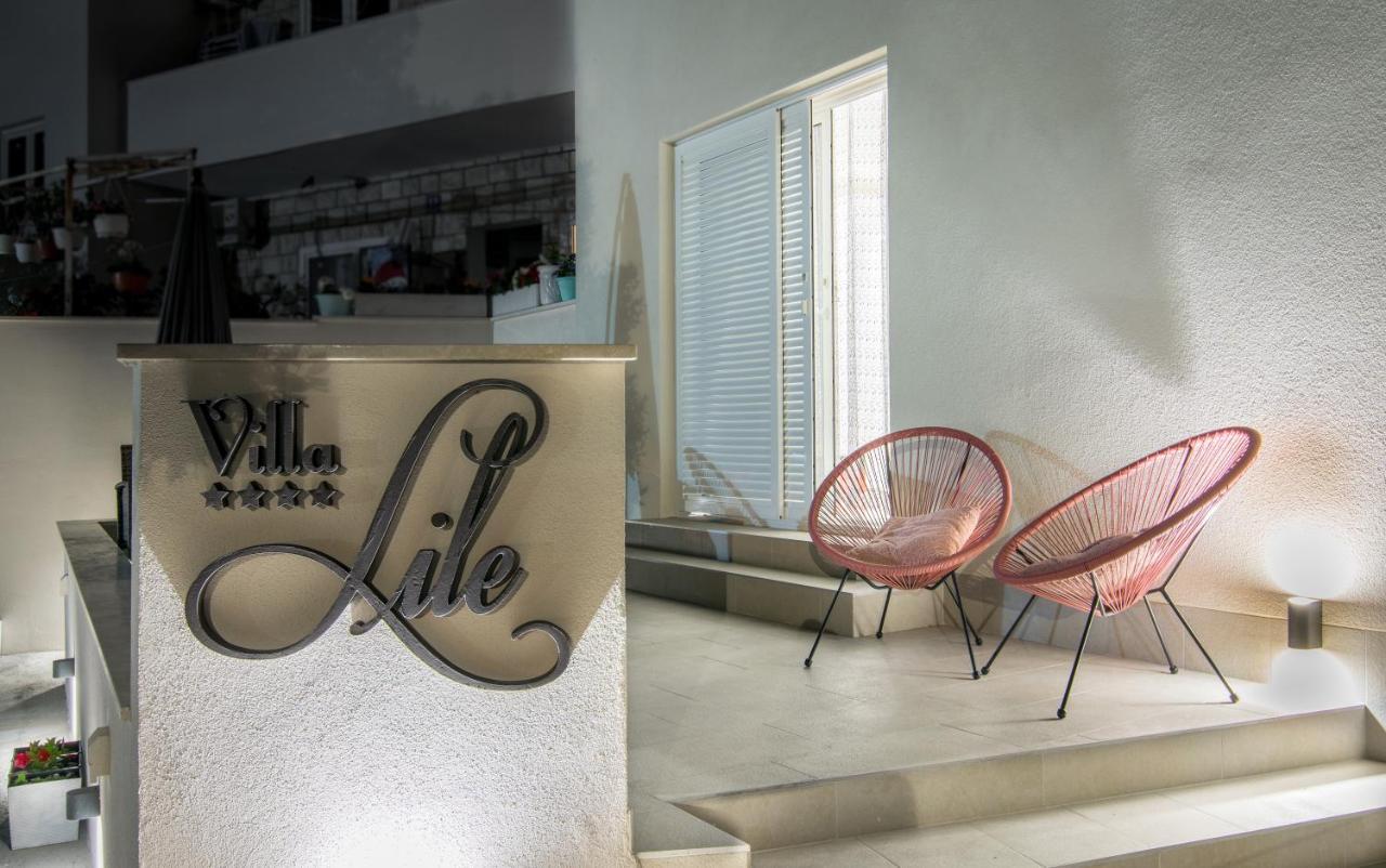 Villa Lile Baska Voda Luaran gambar