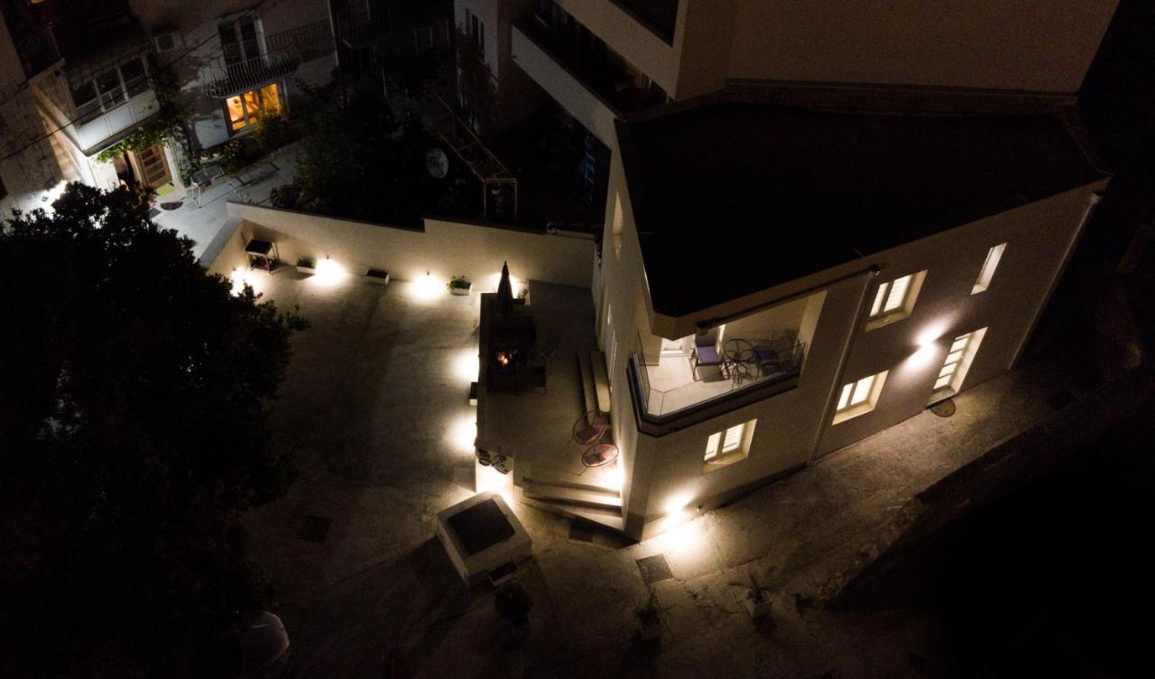 Villa Lile Baska Voda Luaran gambar